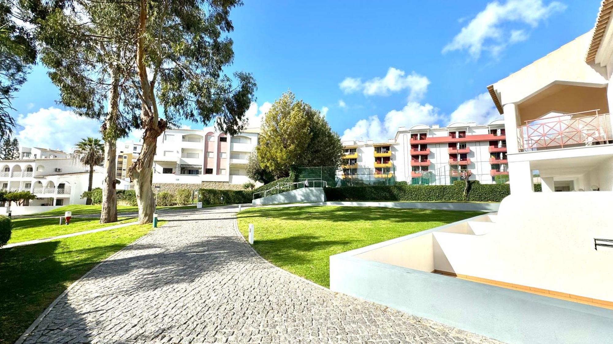 Praia Da Rocha, Vila Rosa, T1, Piscinas, Parqueamento E Internet By Ig Portimão Eksteriør bilde