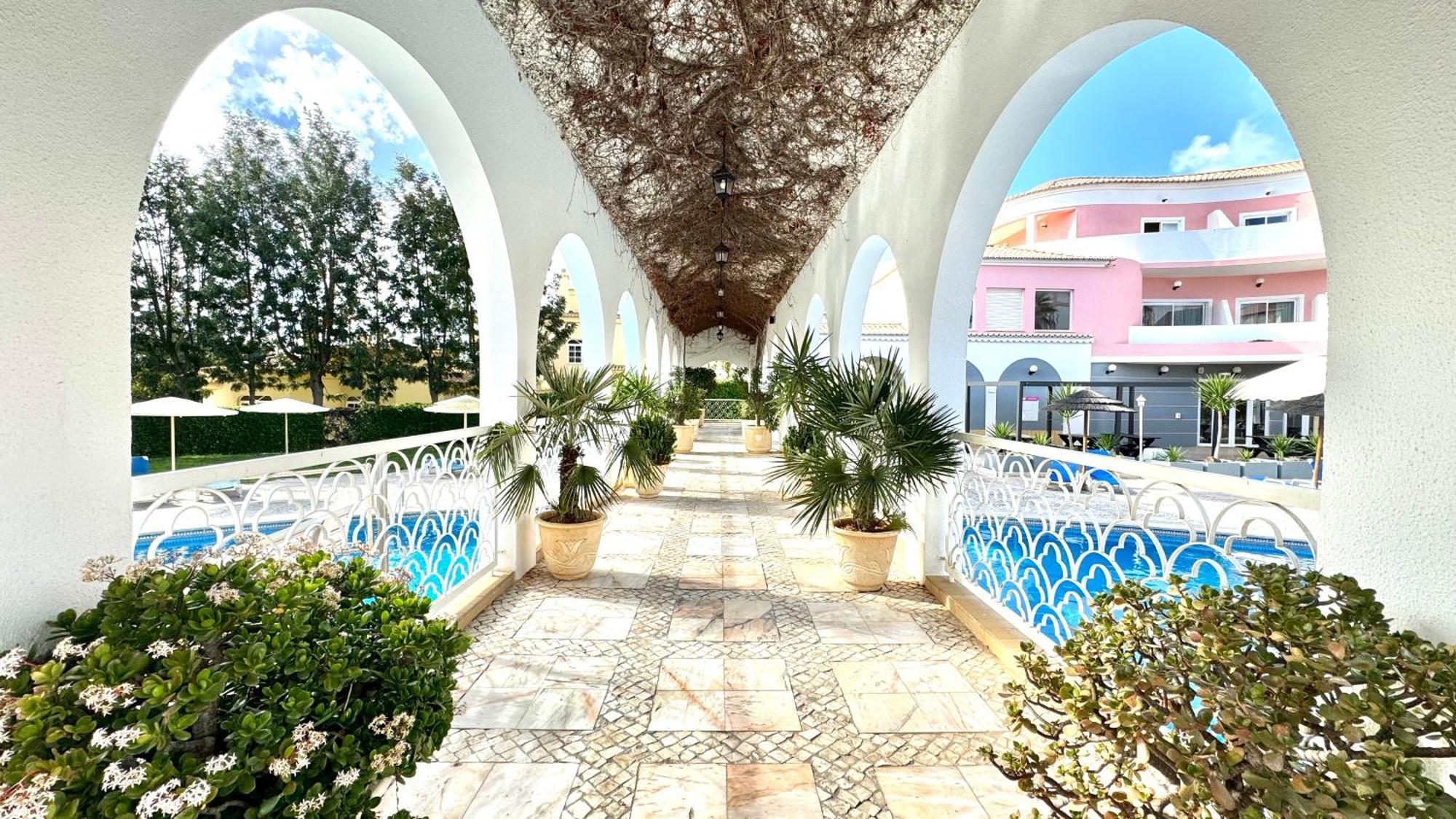 Praia Da Rocha, Vila Rosa, T1, Piscinas, Parqueamento E Internet By Ig Portimão Eksteriør bilde